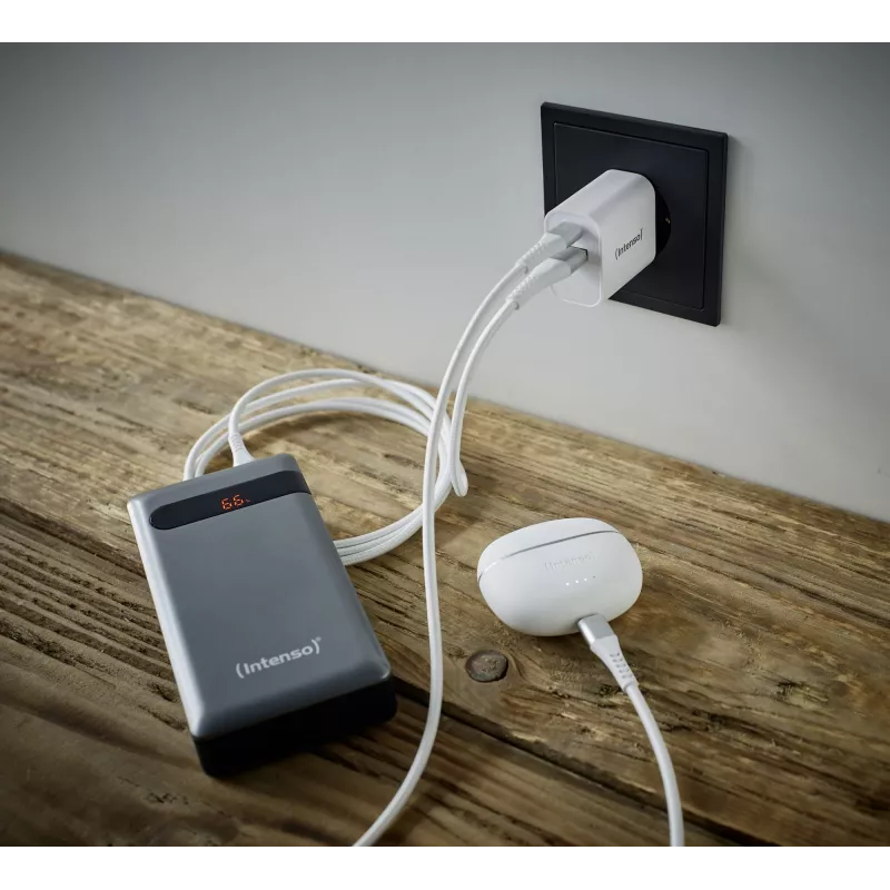 Iekštelpu lādētājs Intenso POWER ADAPTER USB-A/USB-C 7803012 Ātrā uzlāde 20V