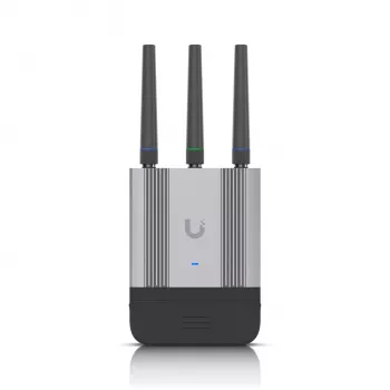 Ubiquiti UMR-Industrial industriālais tīkla maršrutētājs