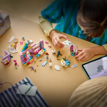 LEGO Friends 42684 Unicorn Dream Café