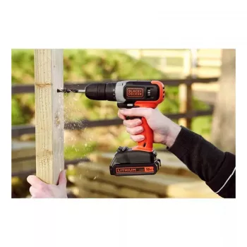 BLACK & DECKER BCD001C2-QW Bezvadu urbjskrūvgriezis, 18 V, 2x1.5 Ah, litija jonu