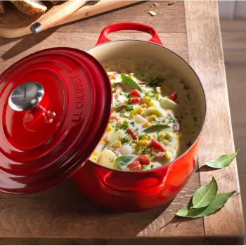 Le Creuset Signature Ovalā kastrolis 27 cm vulkāns