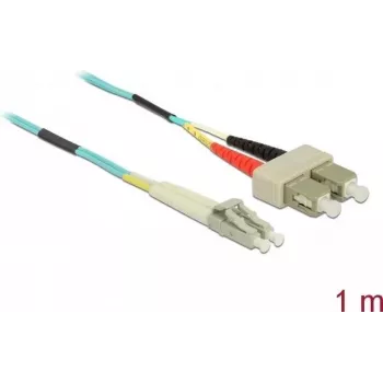 Optiskās šķiedras kabelis DeLOCK LC uz SC Multi-mode OM3 1 m