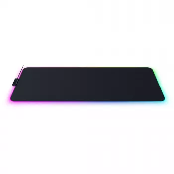 Spēļu peles paliktnis Razer Strider Chroma – poliestera virsma, 370×900 mm, melns, daudzkrāsu fona apgaismojums