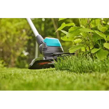 Gardena EasyCut 23/18V Ready-To-Use Set - Bezvadu zāles trimmeris - 2 Ah - Griešanas platums: 230 mm - 2,4 kg (14700-20)