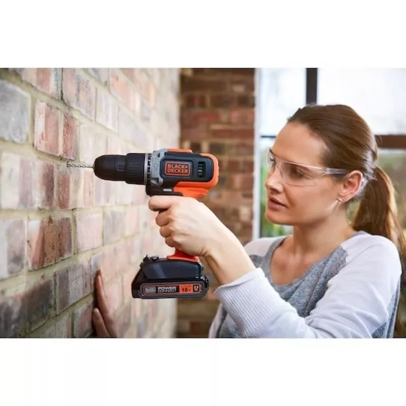 BLACK & DECKER Bezvadu Urbjmašīna/Skrūvgriezis ar 2.0 Ah/4.0 Ah Akumulatoru | BCD003MEM2K-QW | 18 V | 2.0/4.0 Ah | Litija