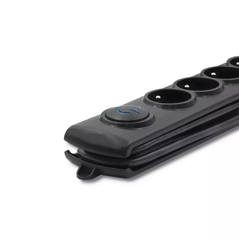 Qoltec 8 kontaktligzdu pārsprieguma aizsargs 3.0m 50114