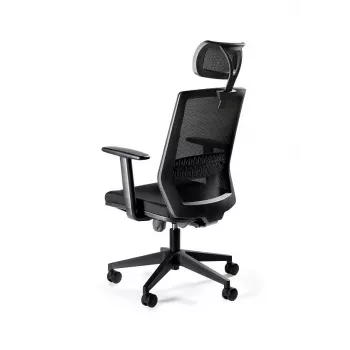 Ergonomisks biroja krēsls ESTA melns