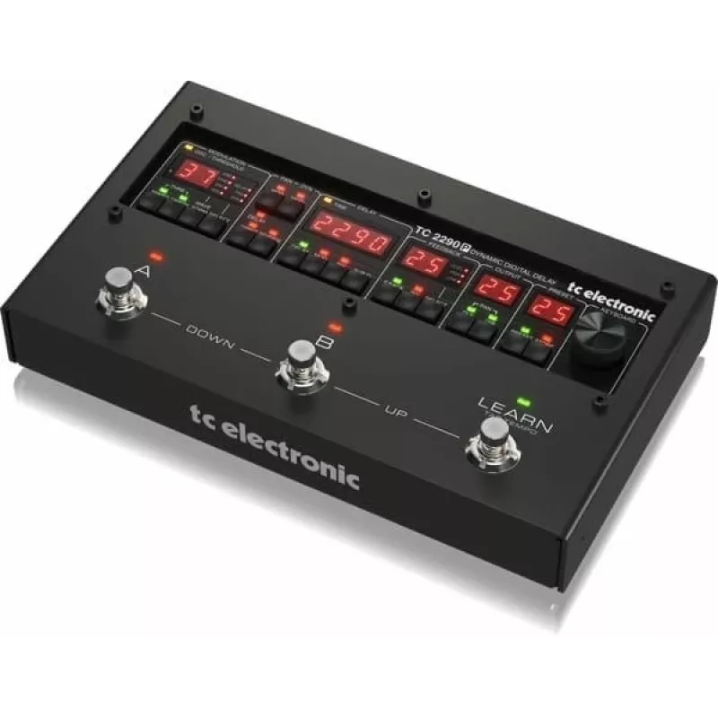 TC Electronic 2290 P Dynamic Digital Delay – aizkaves un reverberācijas iekārta
