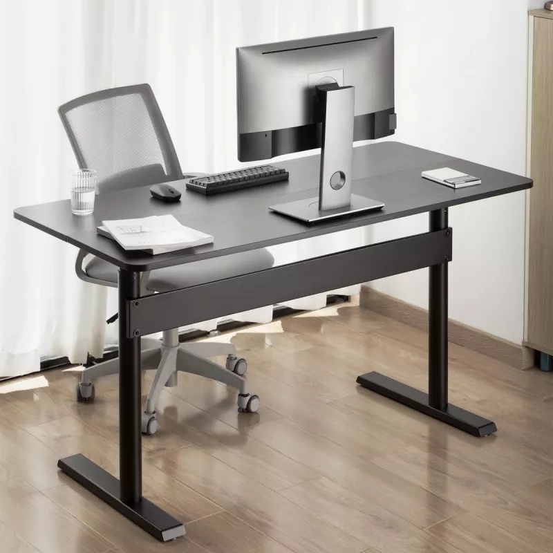 Ergo Office rakstāmgalds ar regulējamu augstumu, 140x68 cm, melns