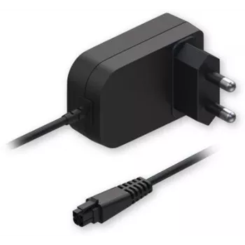 Strāvas adapteris/invertors TELTONIKA PR3P2EU3 — 24 W, ieeja 100–240 V, iekštelpām, melns