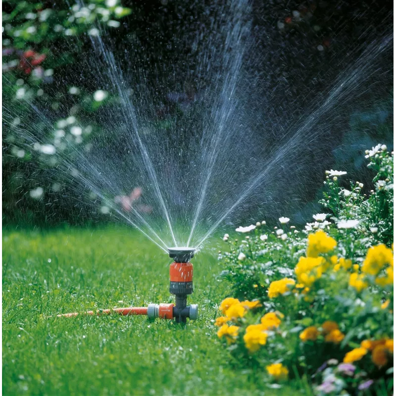 Gardena Comfort apļveida smidzinātājs Vario uz smaile