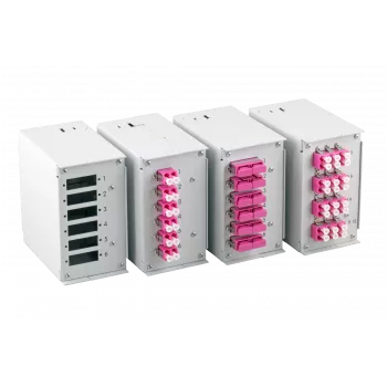 EFB Elektronik priekšējais panelis 6x SC-D, LC-Quad ar 2.8mm skrūvju caurumiem