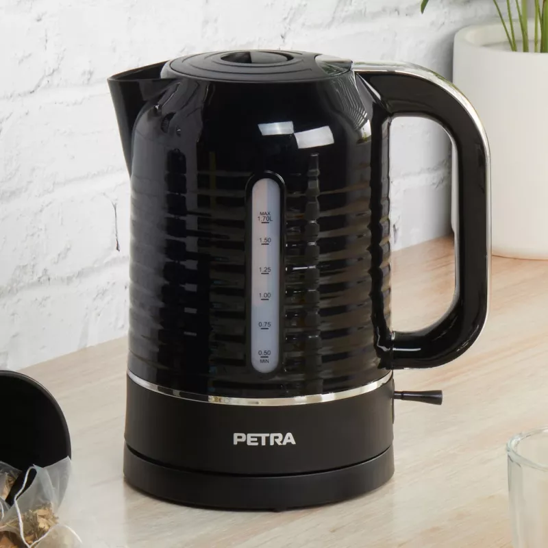 Elektriskā tējkanna Petra 1.7L 3KW Melna