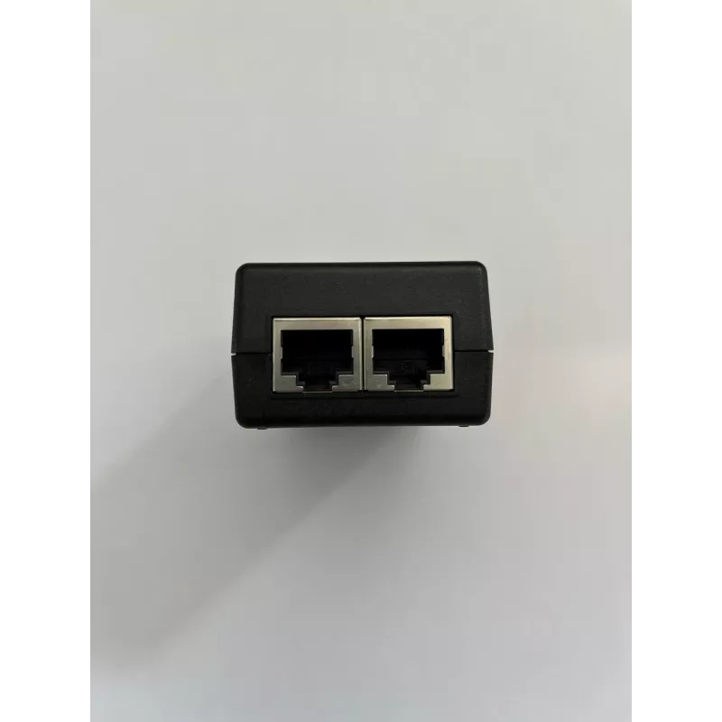 PoE adapteris Cambium Networks N000900L001D — Gigabit Ethernet, 30 V PoE, 15 W jauda, 90–264 V AC ieeja