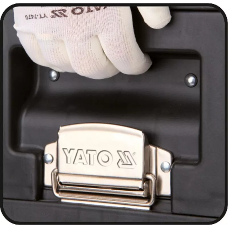 Instrumentu kaste YATO YT-09107 metāla 495x252x180 mm, melna/sarkana, 6 kg, 2 nodalījumi, slēdzama