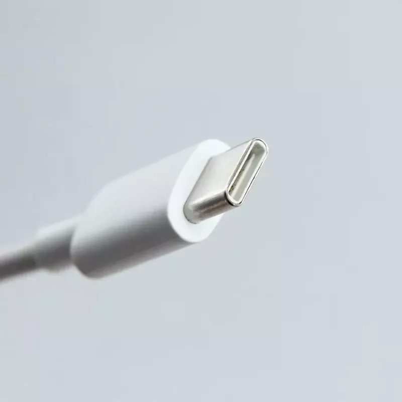 USB-C lādēšanas un spēlēšanas kabelis SUBSONIC SA5634 PS5 — vadu uzlāde un datu savienojums