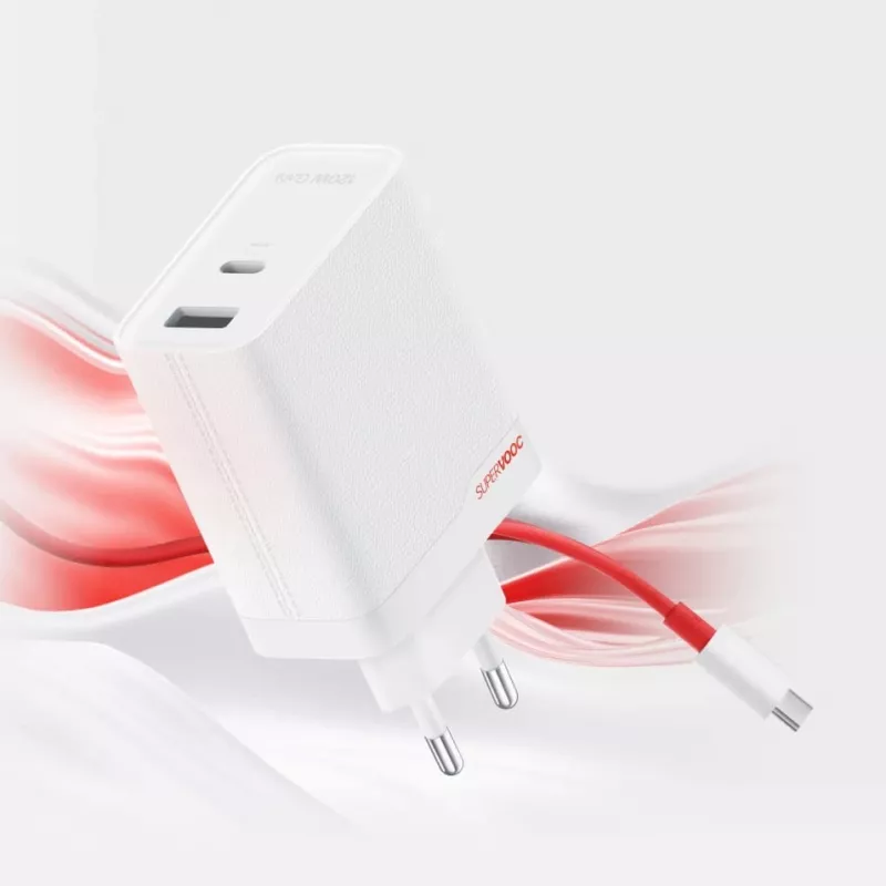 Strāvas adapteris ONEPLUS SUPERVOOC 120W divu portu vadu lādētājs, 120W kopējā jauda, 1x USB-C + 1x USB-A, 100–240V, 145 g, balts