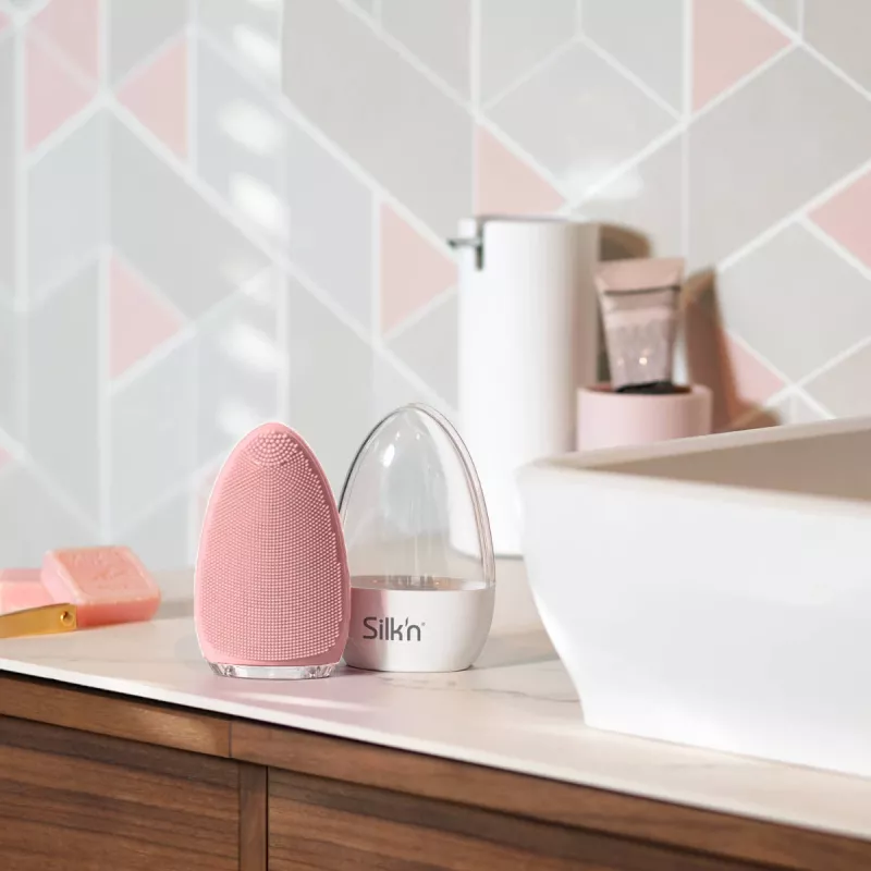 Silk'n Bright Face Pink sejas kopšanas ierīce ar silikona sukām, USB uzlāde, 500 mAh