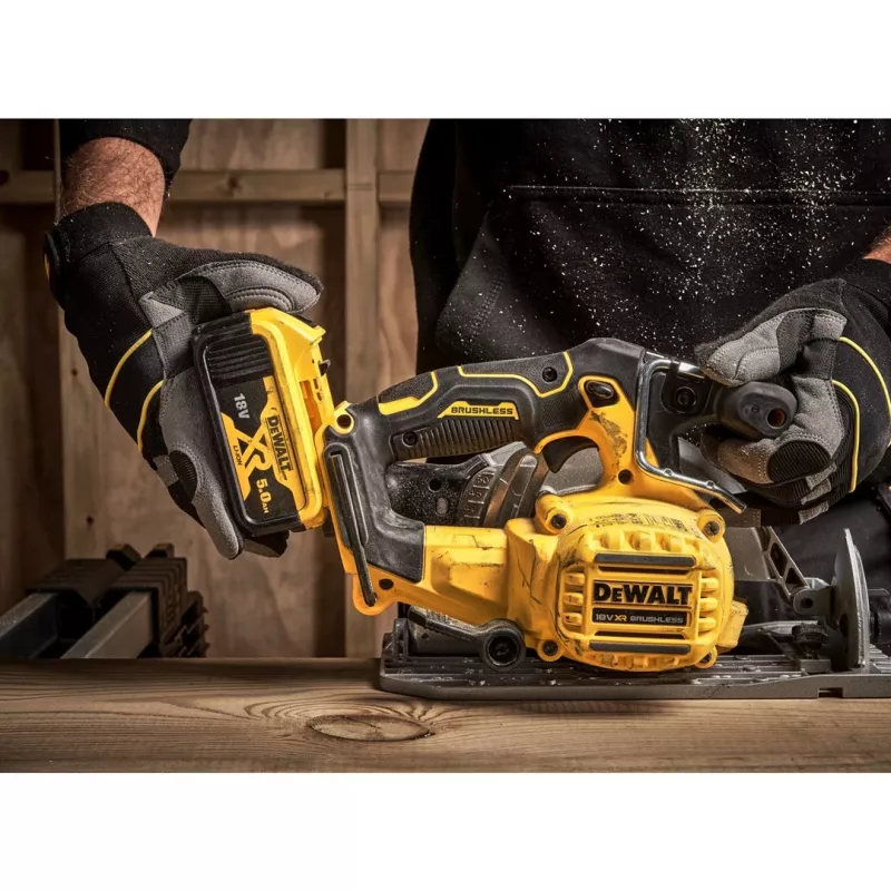 DEWALT DCS565N Bezvadu ripzāģis 18V 165mm