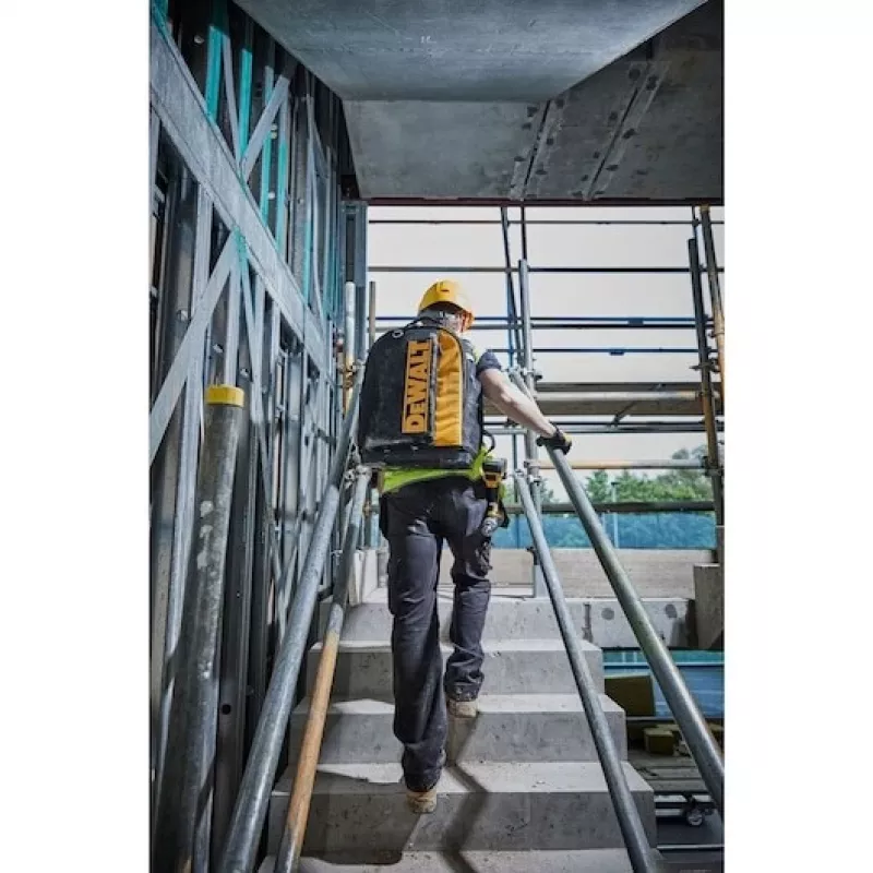 DeWalt Mugursoma Instrumentiem DWST81690-1 ar Vairākiem Nodalījumiem