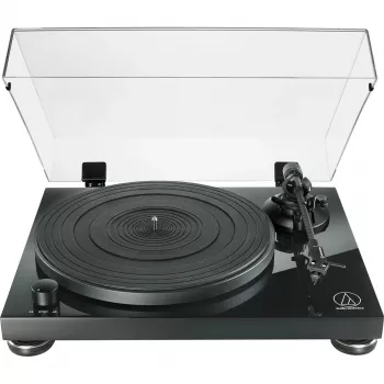 Audio-Technica AT-LPW50PB ar siksnas piedziņu, manuāls atskaņotājs vinilam