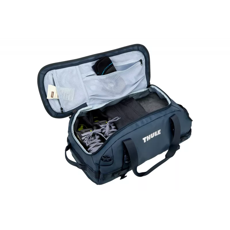 Thule 5590 Chasm 40L ceļojuma soma – tumši zila