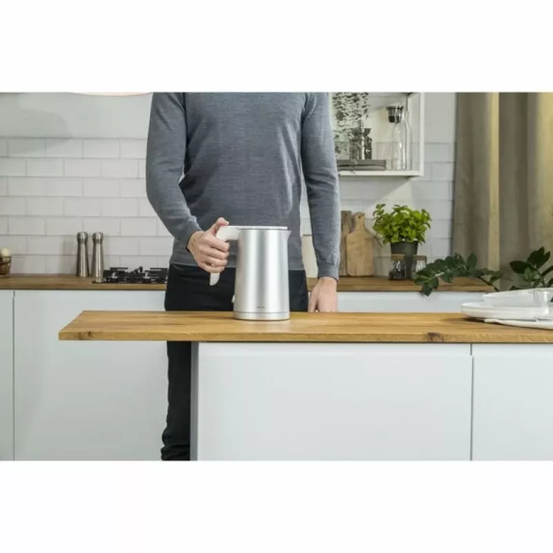 Elektriskā tējkanna ZWILLING 1 L 1850 W nerūsējošais tērauds, 360° pamatne, siltuma uzturēšana