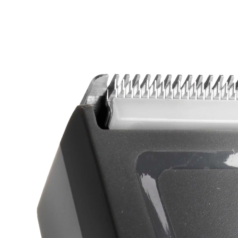 Matu griezējs BABYLISS E786E, bezvadu uzlādējams, 13 garuma pakāpes, 0,5–24 mm, nerūsējošā tērauda asmens, melns