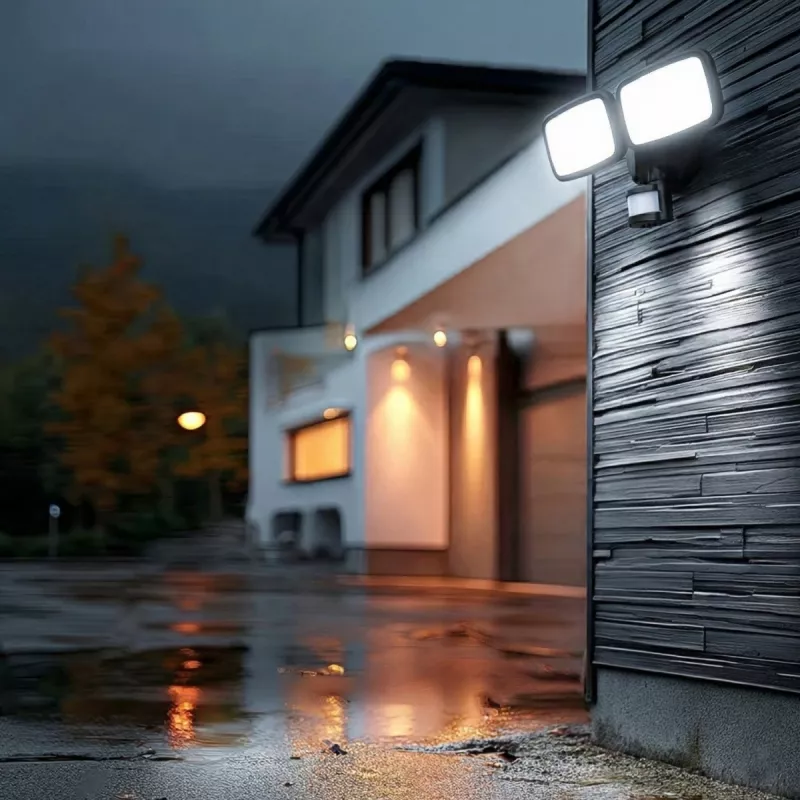 LED āra sienas lampa MACLEAN MCE524 ar PIR kustības sensoru, modelis MCE524 B