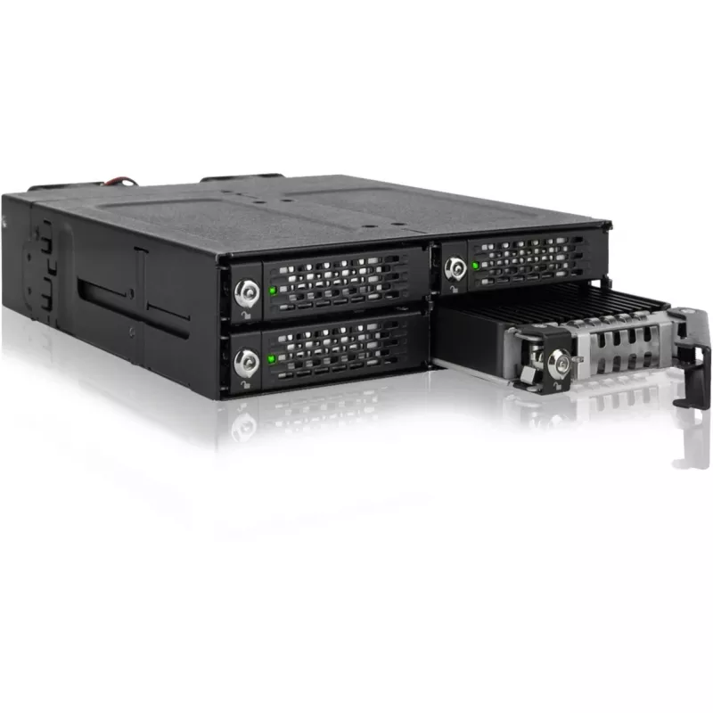 ICY DOCK ToughArmor MB720MK-B V3 - 4x PCIe 4.0 M.2 NVMe uz 4x OCuLink 5.25 collu nodalījuma mobilais plaukts, metāls, melns, ar atslēgas slēdzi (tri-mode saderīgs)