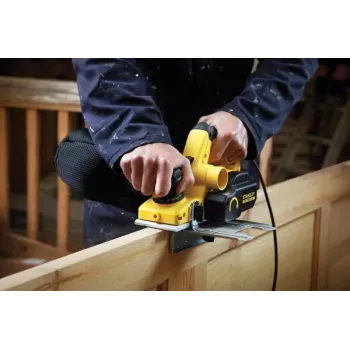 Stanley FATMAX 750W 9mm Ēvele ar komplekta kasti