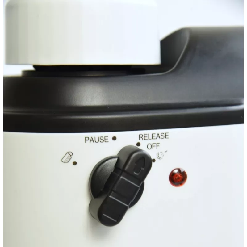 Maestro MR-410 espresso kafijas aparāts ar piena putotāju, 800 W, 3,5 bar, 240 ml ūdens rezervuārs