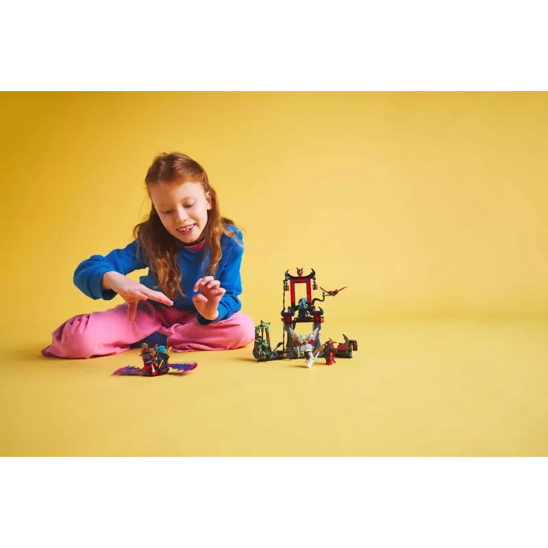 Konstruktors LEGO NINJAGO 71841 Pūķu ciemats — 305 detaļas, 6 minifigūras, vecums 7+