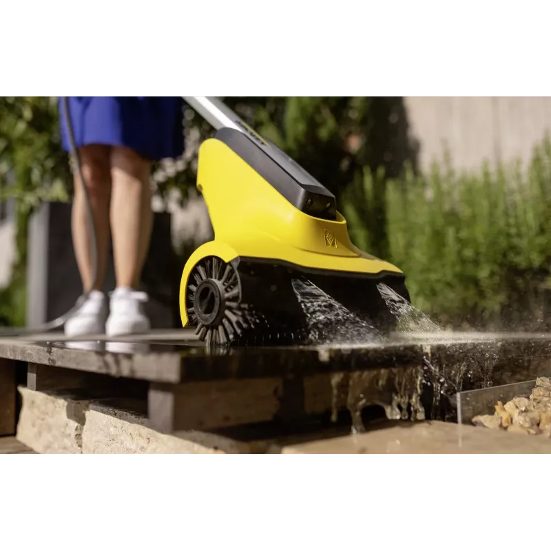 Bezvadu terases tīrītājs Karcher 1.644-011.0 — akumulators, 10 bāri, 180 l/h, kompakts, 2,5 Ah Li-Ion