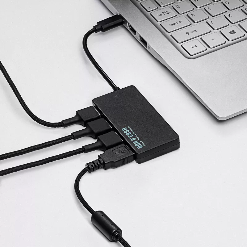 Akyga AK-AD-52 aktīvs USB-C centrmezgls, USB-C (M) uz 4x USB-A (F), USB 3.1, 20 cm