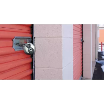 MASTER LOCK Excell disku piekariņš 70 mm nerūsējošais tērauds, aizsargāts važas loks, atslēgas atšķirīgas