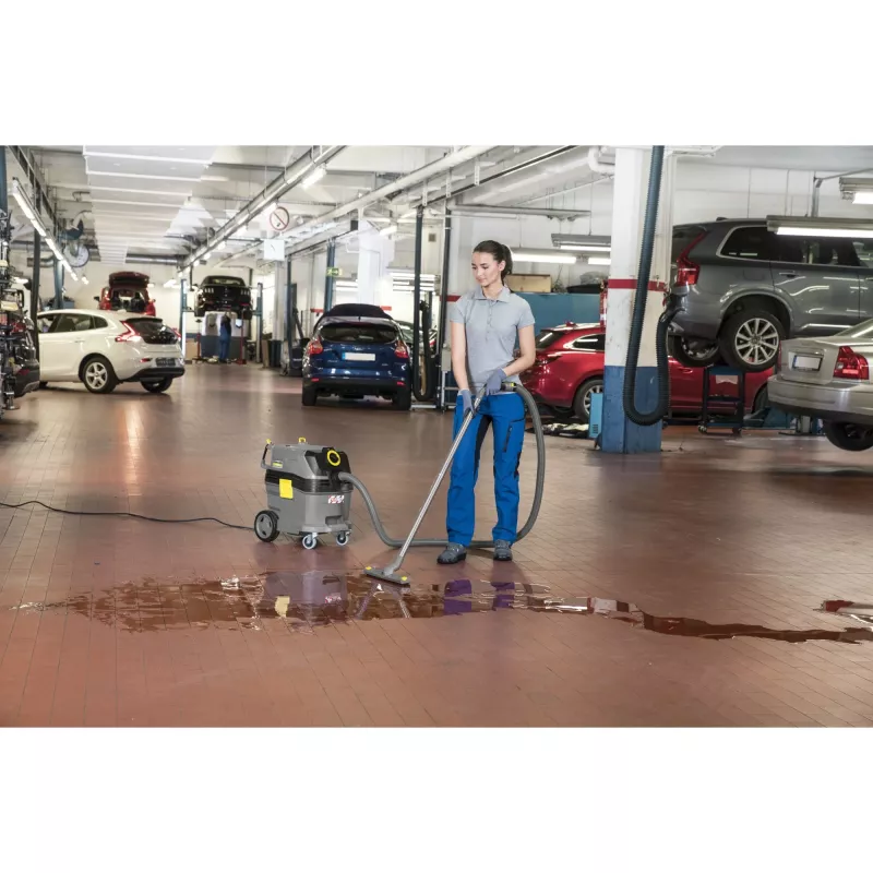 Kärcher slapjās un sausās putekļsūcējs NT 30/1 Tact L