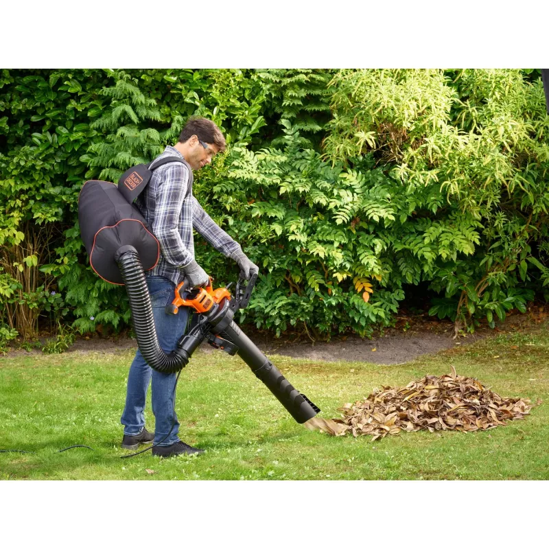 Black & Decker BEBLV301-QS lapu pūtējs un sūcējs 3 vienā, 3000 W