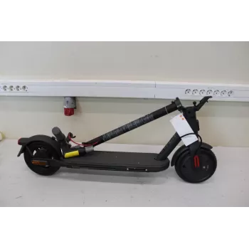 SALE OUT. Xiaomi Electric Scooter 4 Lite EU | 300 W | 25 km/h | 8.5 collas | 3 mēneši | Melns | LIETOTS, BOJĀTS IEPAKOJUMS, TRŪKST: LĀDĒTĀJS UN SEŠSTŪRA ATSLĒGA