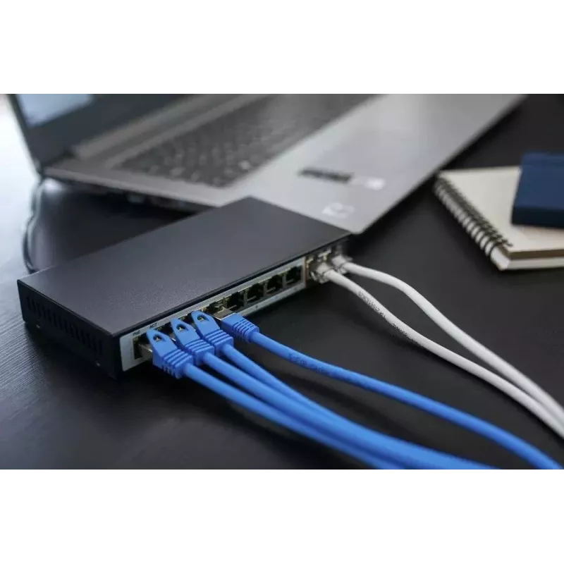 Slēdzis Extralink PERSES 8x Gigabit PoE/PoE+ 2x RJ45 Uplink 96W