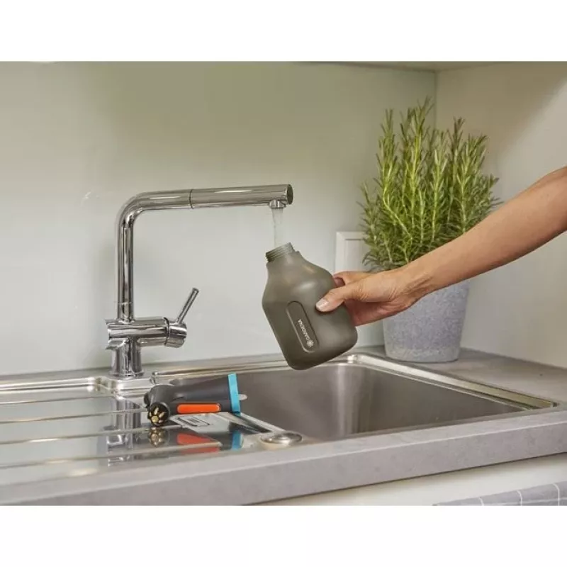Rokas smidzinātājs Gardena 11110-20 0.75 L Melns