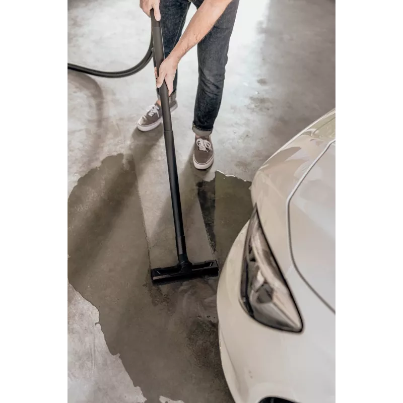Slapjās un sausās tīrīšanas putekļsūcējs Karcher WD 3 V-17/4/35, 17 L, 1000 W, 4.5 kg, 4 riteņi, 3.5 m šļūtene