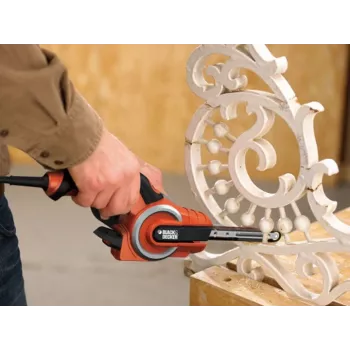 Lentaslīpmašīna Black & Decker KA902EK — 400 W, regulējams ātrums, slīpēšanas plāksne 451×13 mm, 230 V, 3 m kabelis, ar transportēšanas somu