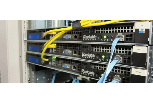 Ugunsmūris un VPN rūteris mazam birojam: izvēle, iestatīšana un uzturēšana