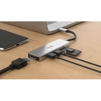 D-Link 5-in-1 USB-C centrmezgls ar HDMI un SD/microSD karšu lasītāju
