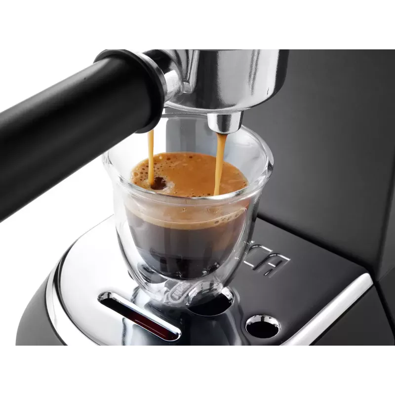 De’Longhi Dedica Style EC 685.BK daļēji automātiska espresso automāts 1.1 L