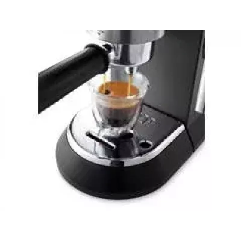 De’Longhi Dedica Style EC 685.BK daļēji automātiska espresso automāts 1.1 L