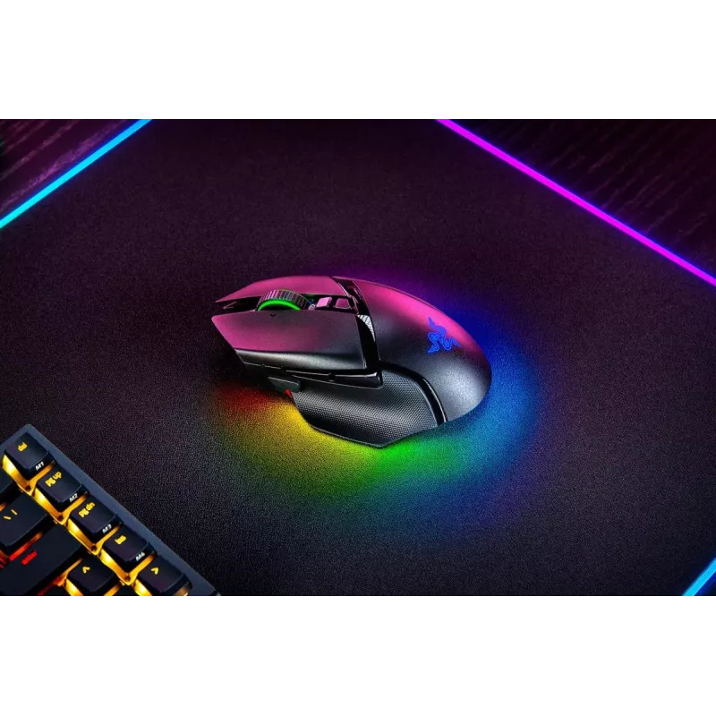 RAZER Basilisk V3 Pro Pielāgojama Bezvadu Spēļu Pele ar Razer Hyperscroll Tilt Riteni