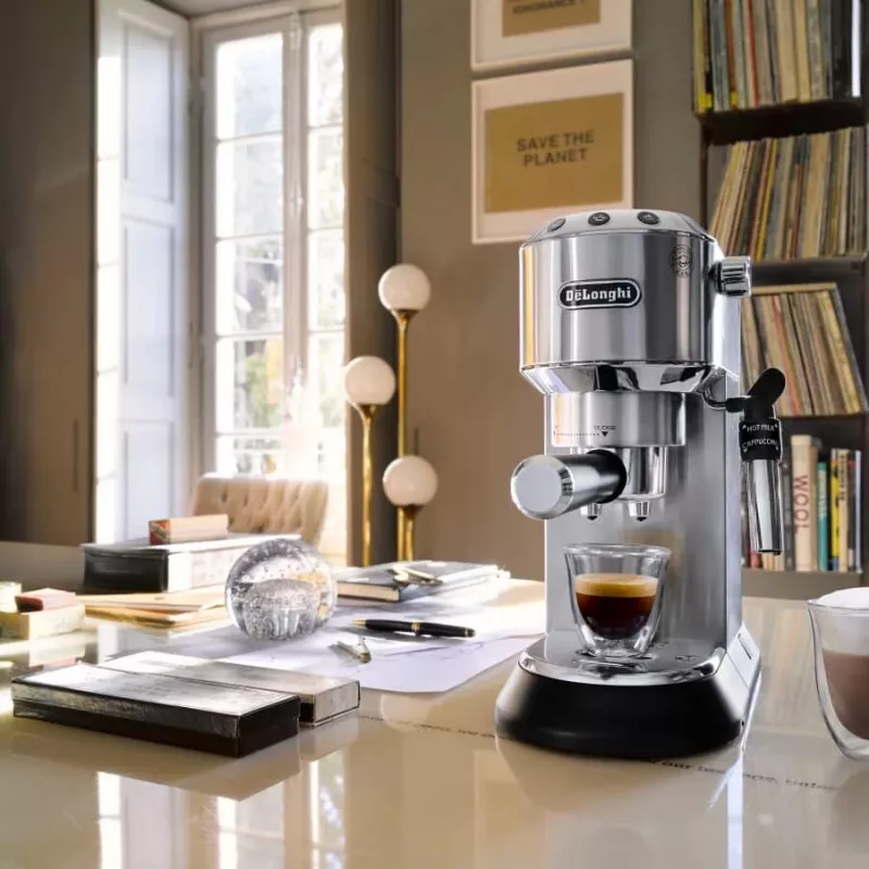 De’Longhi Dedica Style EC685.M Pusautomātiskā Espresso Kafijas Automāts 1.1 L
