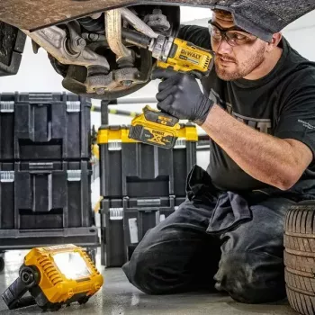 Bezvadu darba gaisma DeWalt DCL077-XJ, 2000 lm, IP54